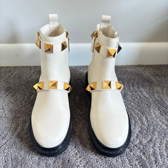 Valentino Garavani Roman Stud Combat Boots White Leather Chelsea Ankle Size 37 - Picture 2 of 16